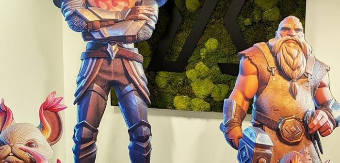 Cutouts & Standee Printing